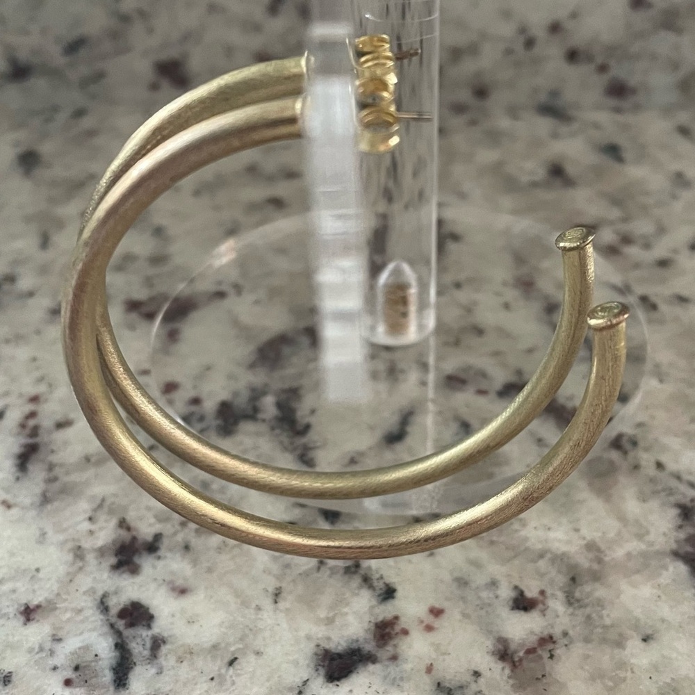 Sheila Fajl Everybody’s Favorite Hoop Earrings Brushed Champagne 18K Gold 2.5” - Picture 3 of 6
